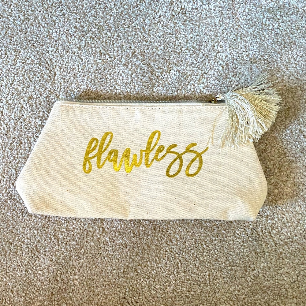 4/$20 “Flawless” beige makeup bag